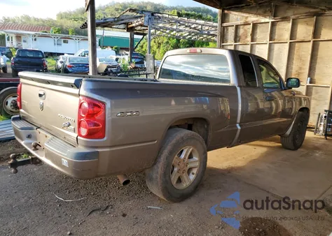 2010 Dodge Dakota Sxt z USA, uszkodzony, nr VIN 1D7CW3BP4AS131791